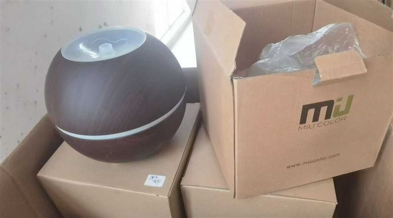 超声波加湿器，超声波香薰机，在仓1550个，几个款式，低价处理有意私聊