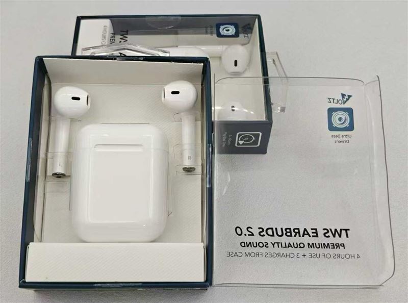 外贸出口 TWS 蓝牙耳机，全新原箱，箱中箱，彩盒包装， 36pcs/箱，到货 2650pcs