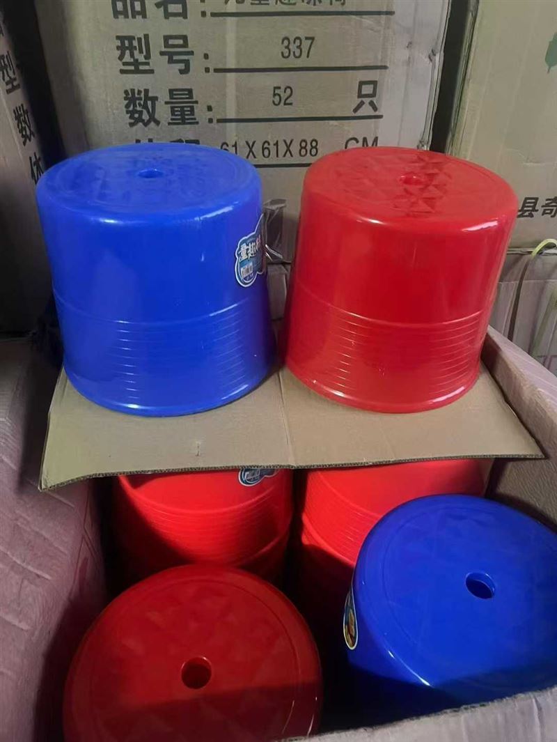 圆凳2567个，原箱原件， 2.8元一个，10件起批！