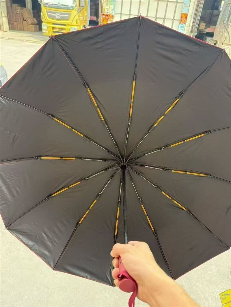 12k双龙骨黑胶雨伞，高品质，最后10件60把，特价8.5💰