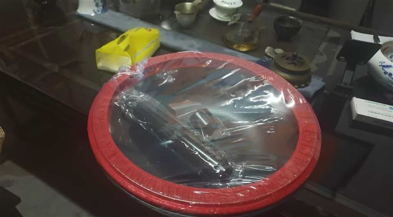 康巴赫铁锅1100套， 全清20多块一套。