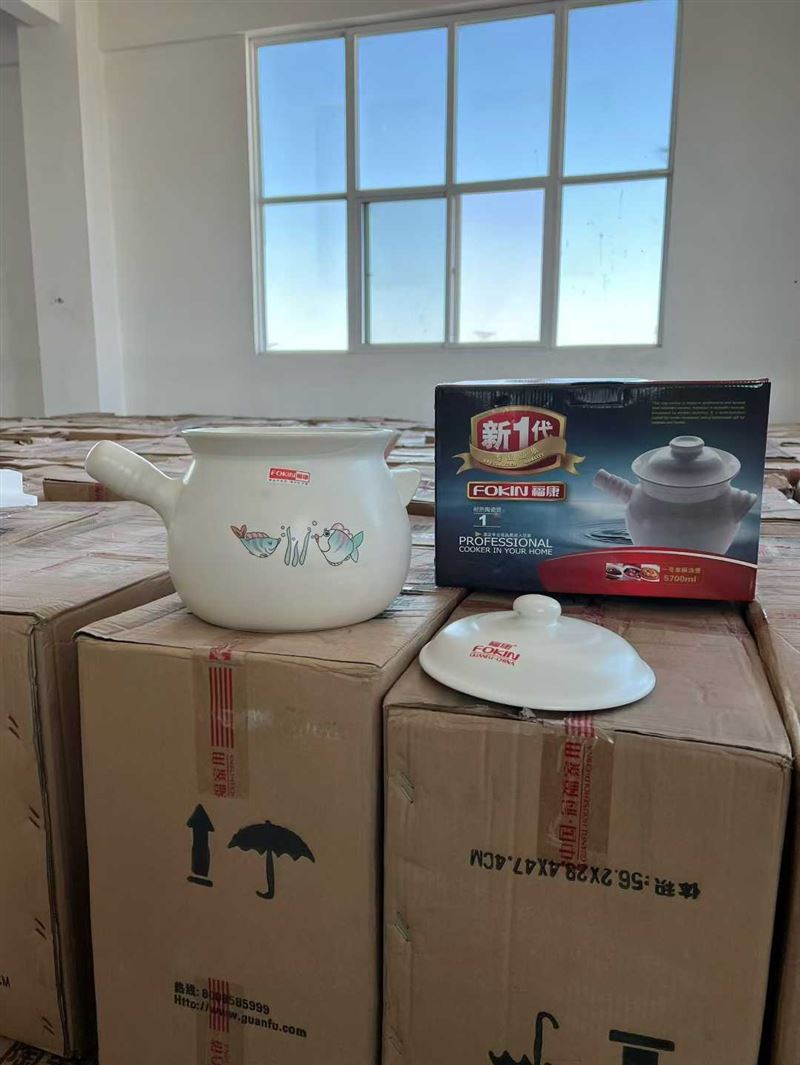 砂锅此款还有10000个，质量做工特别好，上市公司的货，懂货的不用介绍，微波炉可用，急冷热不裂，好货，价格便宜，可分货 电话微信同号15515665791 主做全品类五金百货，小电器，更多商品，欢迎国内外友人，前来加微咨询洽谈合作。