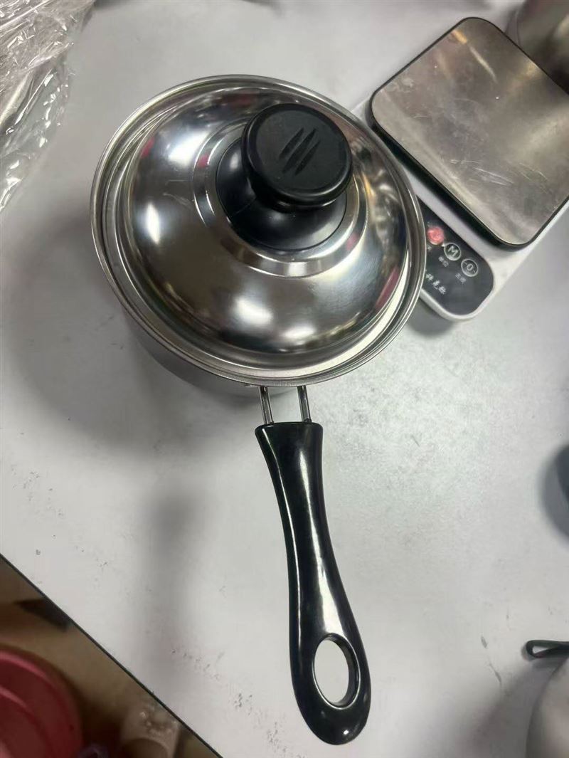 奶锅3000个左右，3.5元一个