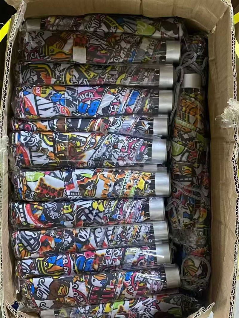 9000支6骨超轻铝合金伞，无暇，适合外贸，赠送，礼品公司 电话微信同号15515665791 主做全品类五金百货，小电器，更多商品，欢迎国内外友人，前来加微咨询洽谈合作。