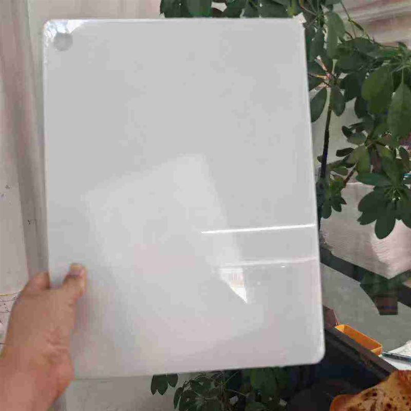 PE纯原料菜板，处理几块钱 。