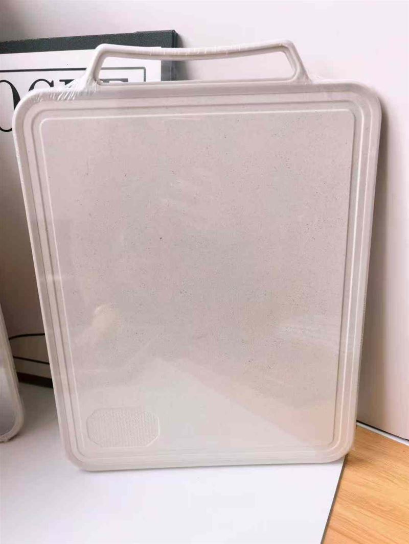 双面菜板 尺寸：385×290×12 库存 2000个 处理几块钱一个 ⁠ 电话微信同号15515665791 主做全品类五金百货，小电器，更多商品，欢迎国内外友人，前来加微咨询洽谈合作。