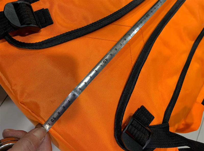 救援应急背包，多功能维修保洁包，质量很好，大容量，大货独立包装，干干净净，就700多个，特价处理个位数 电话微信同号15515665791 主做全品类五金百货，小电器，更多商品，欢迎国内外友人，前来加微咨询洽谈合作。 