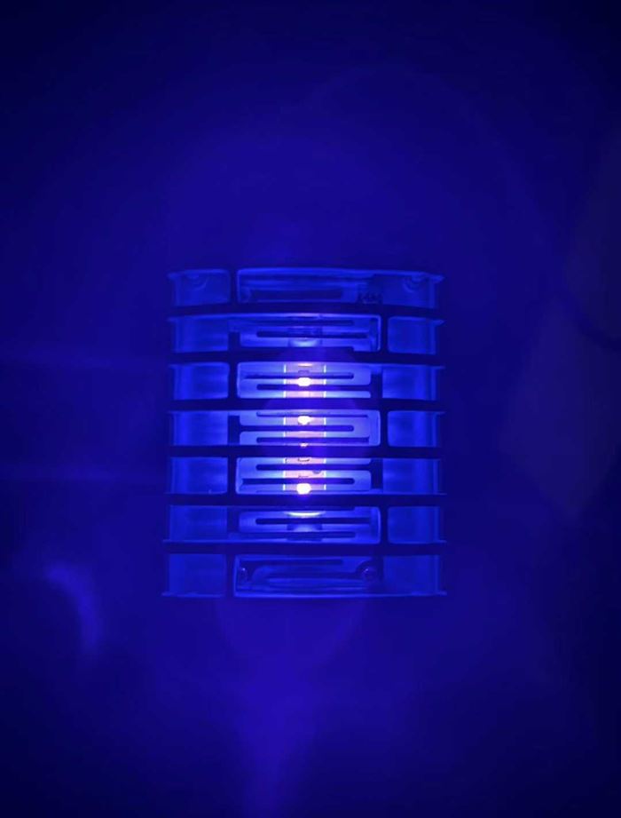 自动蓝光灭蚊灯， 既是夜灯又是灭蚊灯 40000个 板板正正！ 价格便宜到你想不到！