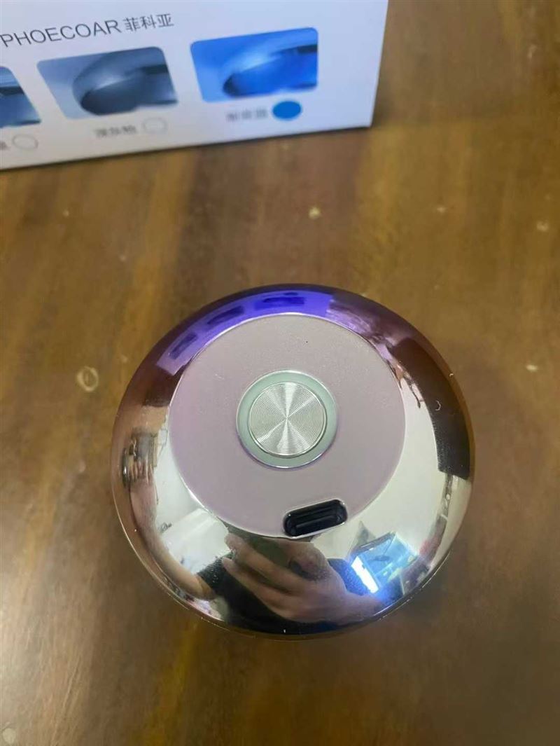 UFO 飞碟剃须刀到货 2000 个 高颜值高品质，懂货的私聊 电话微信同号15515665791 主做全品类五金百货，小电器，更多商品，欢迎国内外友人，前来加微咨询洽谈合作。