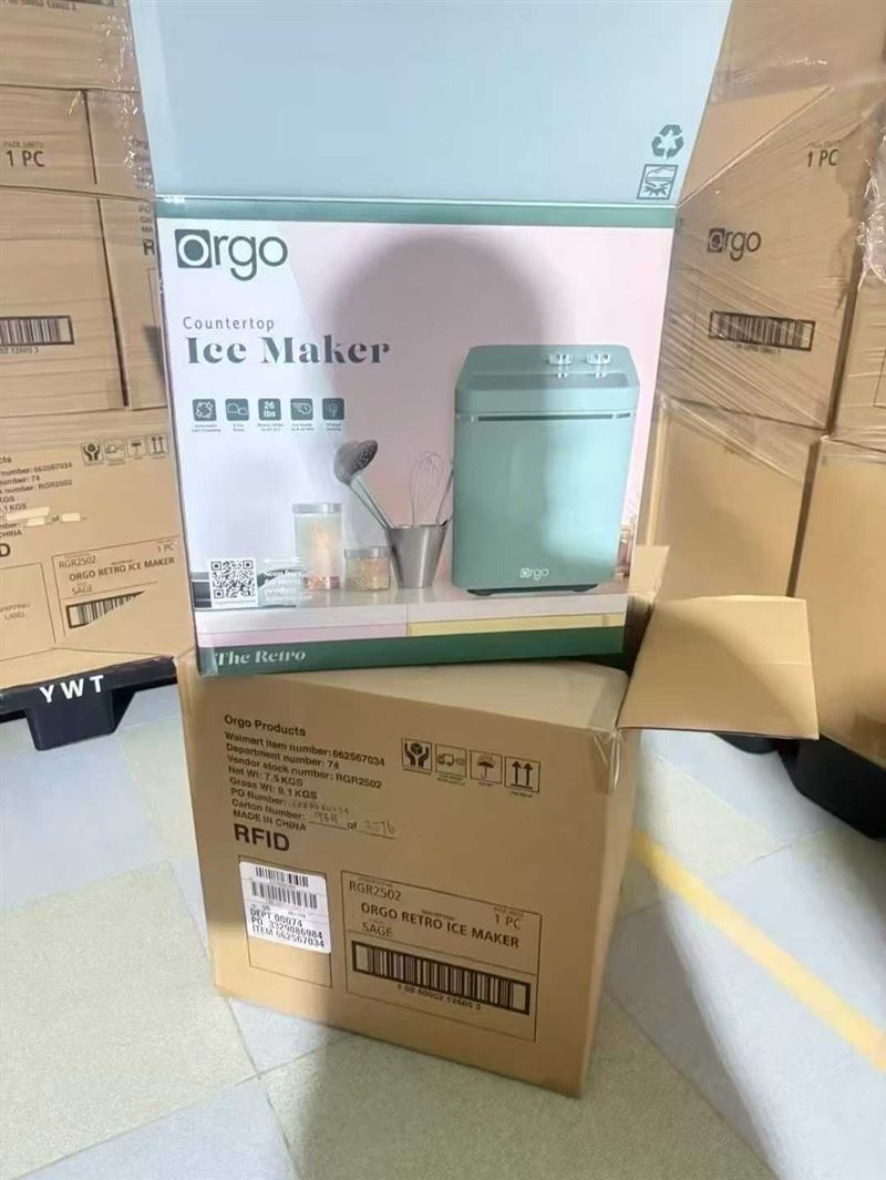 120v出口外贸， 出口欧美的制冰机， 美规， 双层原包， 欧美品质， 广东大工厂出品！ 12000台 处理！ 电话微信同号15515665791 主做全品类五金百货，小电器，更多商品，欢迎国内外友人，前来加微咨询洽谈合作。