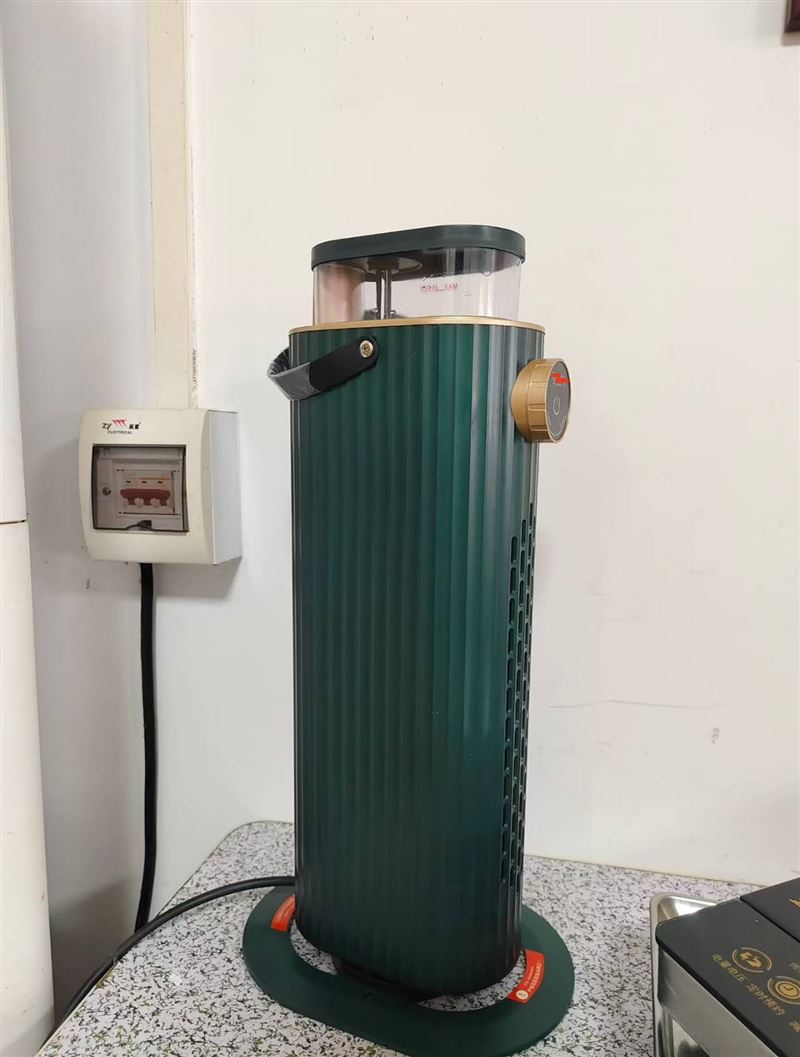 品牌电暖气超大功率加抽湿带遥控 现货5000台后天到货