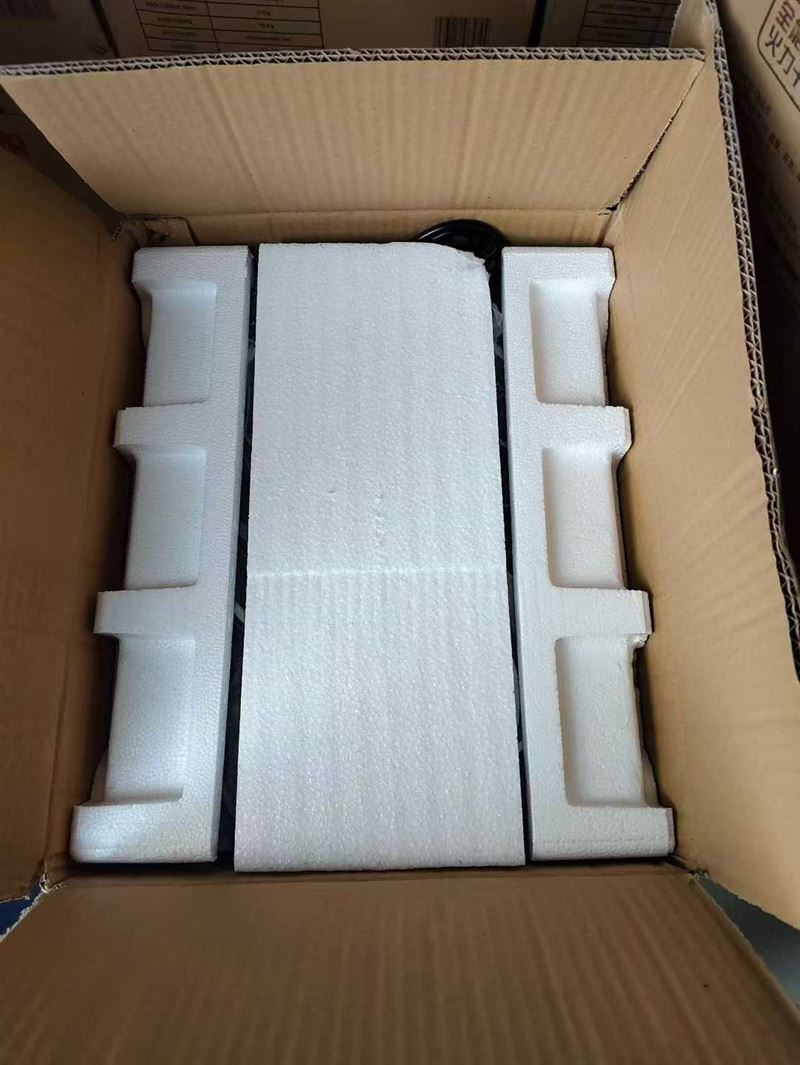 现代3500W电磁炉 原包原箱 仅剩26台 一口价45元 电话微信同号15515665791 主做全品类五金百货，小电器，更多商品，欢迎国内外友人，前来加微咨询洽谈合作。