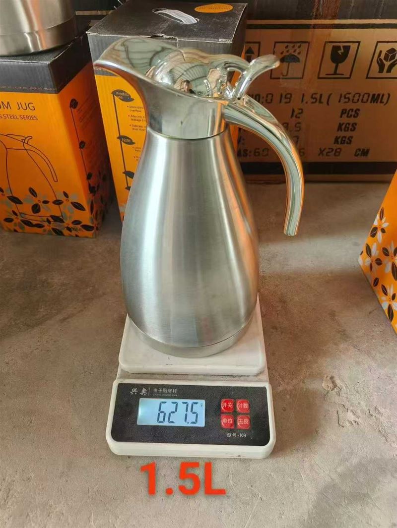 1.2 1.5 2.0L咖啡壶，库存出口外贸单，300件/12个装 电话微信同号15515665791 主做全品类五金百货，小电器，更多商品，欢迎国内外友人，前来加微咨询洽谈合作。