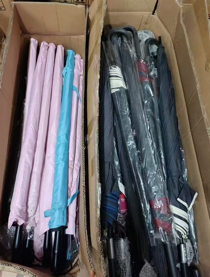 外贸（非洲、柬埔寨，印度，马来西亚，印尼亚）看过来啦…… 5000长杆雨伞，白菜价⚡️ 有整单，有混装，有韩日尾单
