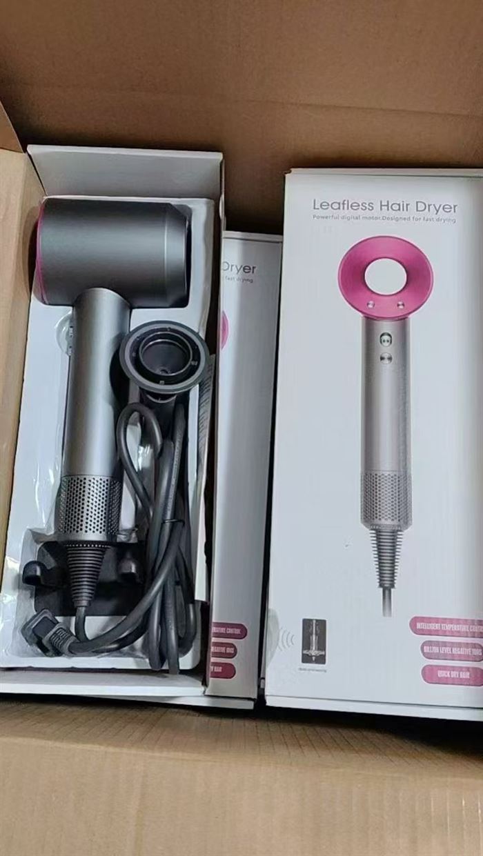 吹风机 中规单嘴银灰色880台。银白色340台