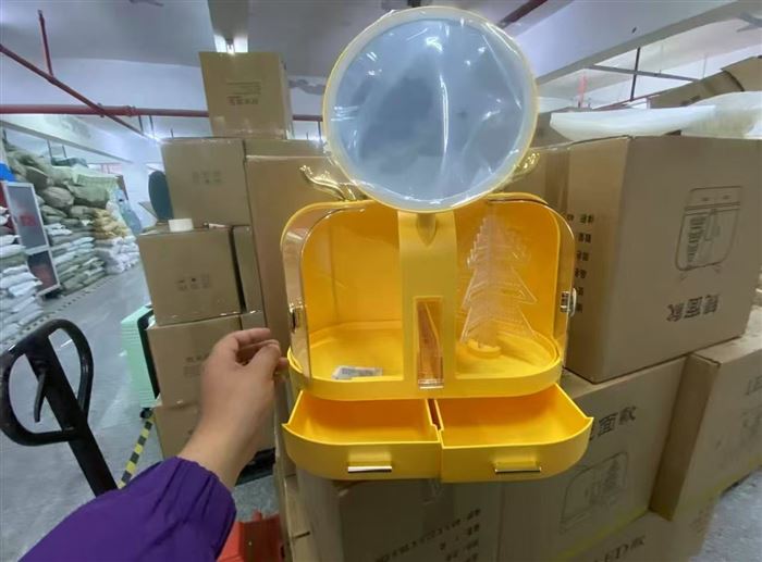 鹿角化妆镜 3000个左右 整箱整件 贴单就走