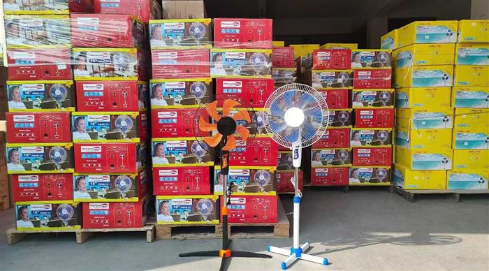 220v出口外贸十字架风扇， 欧规，两圆插头， 7叶大风， ​数量7400台 处理