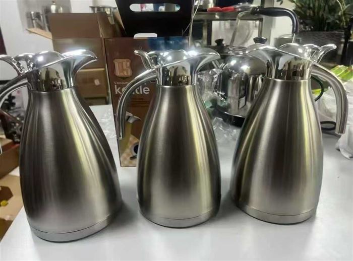 1.5升咖啡壶700个左右， 💰9元一个！独立包装。