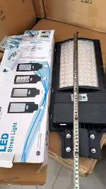 高品质太阳能灯，懂货的来砸单