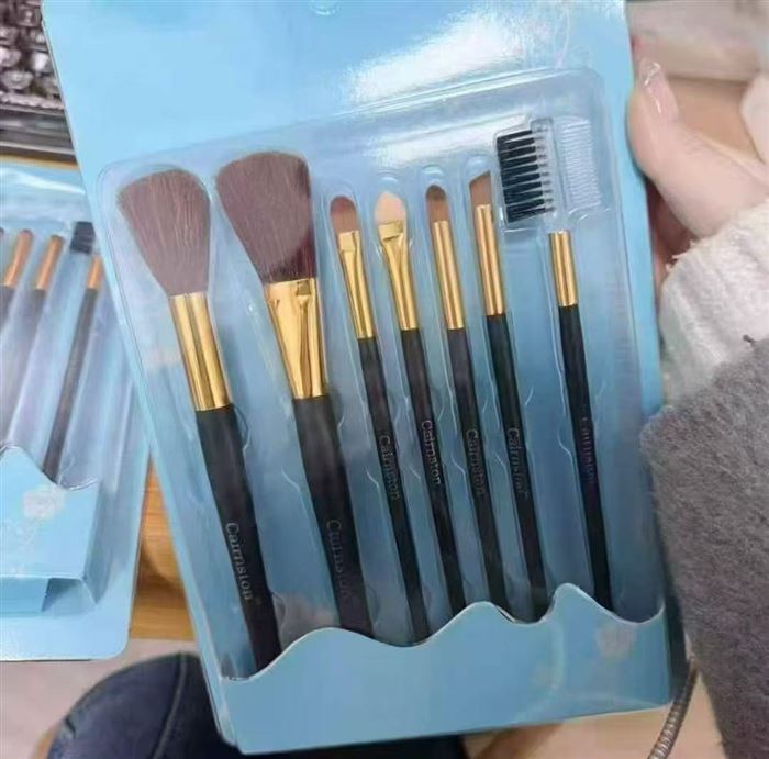 化妆毛涮10000套， 1块多钱