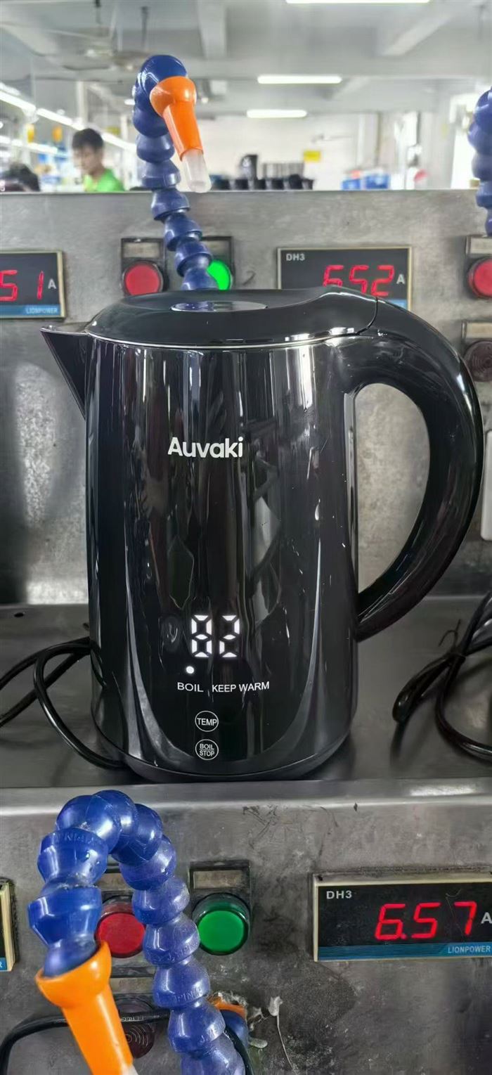 1500个高端双层保温电热水壶， 304食品级不锈钢， 一体拉伸内胆， 欧规插头，带数显