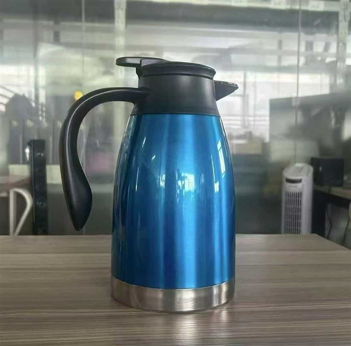 1.6L保温壶1200个左右， 十几块一个，每件24个。