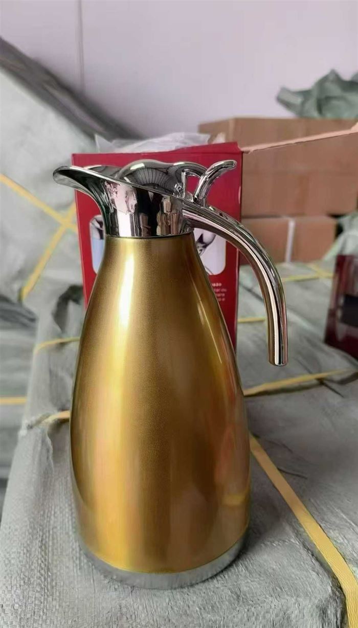 最后42件2.0双层保温咖啡壶，一件36个装，一件混装4个颜色，特价12💰