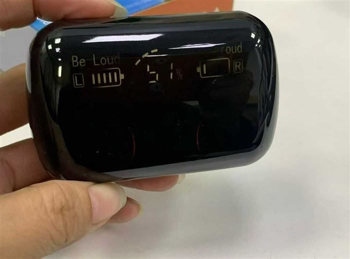 蓝牙耳机带充电宝功能 现货 2500 个，一箱 100 个