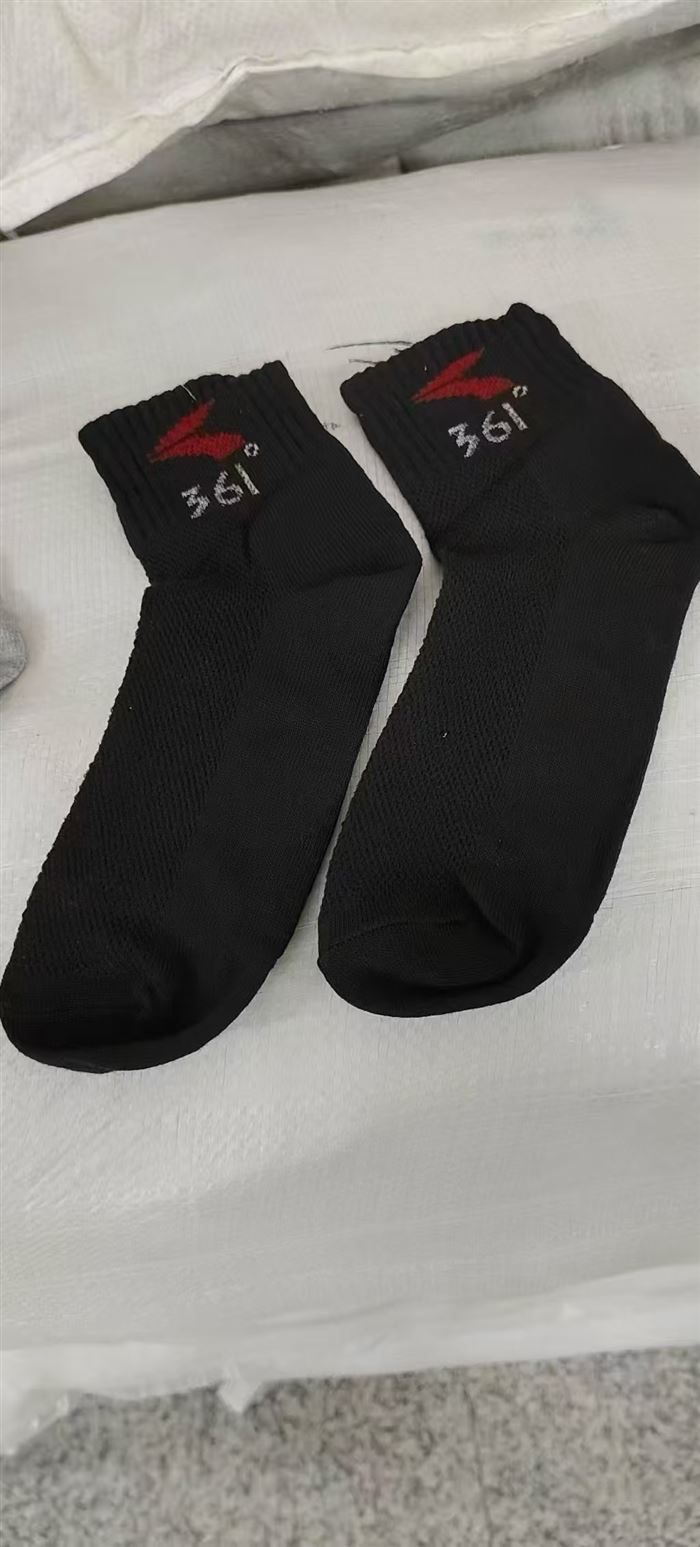 袜子到货12万双 能做的速度