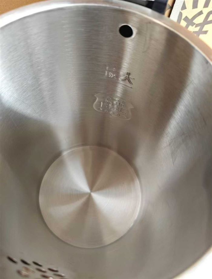 旺升2.5升一体加厚无缝304不锈钢水壶.纯国标打造全铜电源线数量1000台，大容量水壶，价格美丽处理 