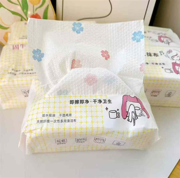 懒人抹布一包110抽 ​处理2块多点 电话微信同号15515665791 主做全品类五金百货，小电器，更多商品，欢迎国内外友人，前来加微咨询洽谈合作。