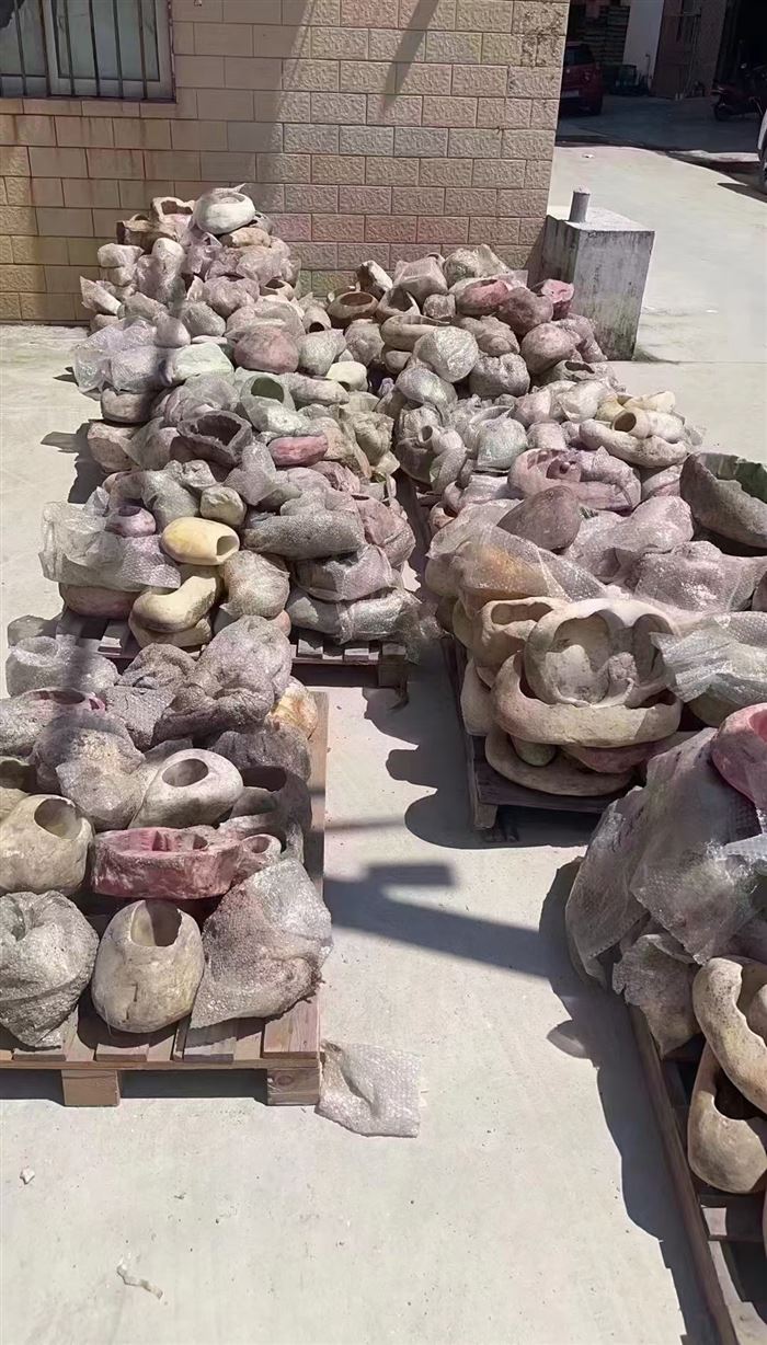 大玉石盆景造型花盆还有几百个，几块钱一个清，大的很大