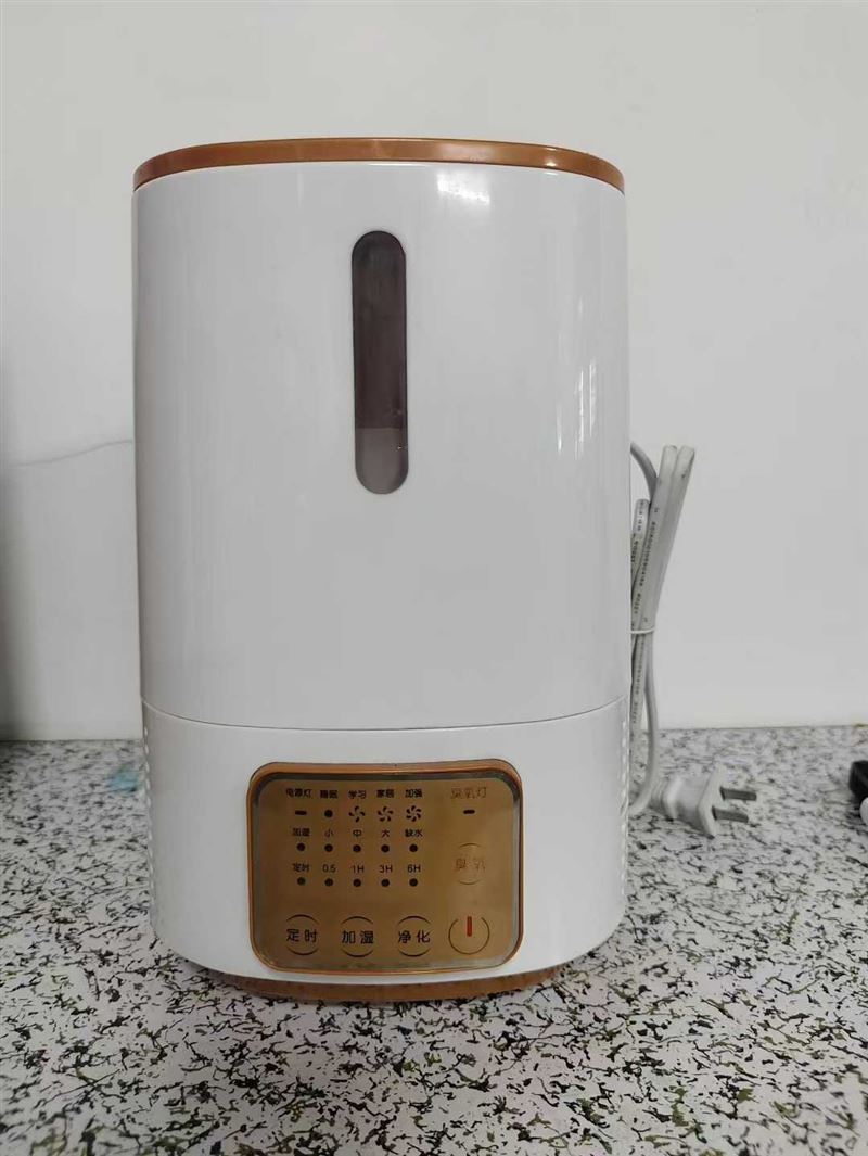 多功能 空气净化器十加湿器830个 每个机器多送5个滤芯 ​处理价格美丽