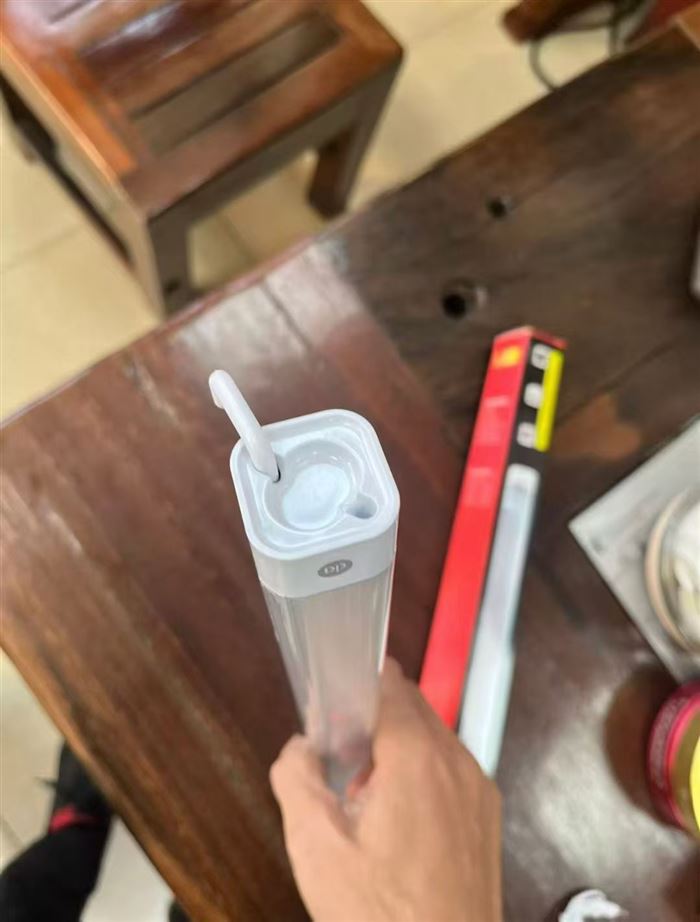 磁吸灯 展示灯 5000个 几块钱一个处理