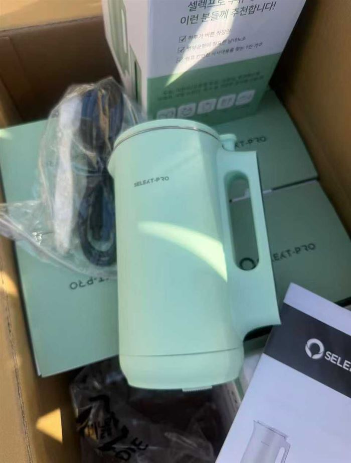 220v出口外贸， 智能加热豆浆破壁机， 欧规， 500台， 处理！