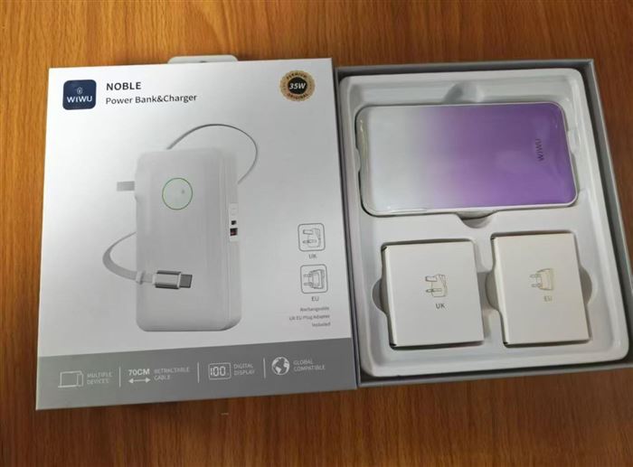 品牌货 35W快充墙插充电宝，带3C，10000毫安，带线，可充笔记本，到货 1100个