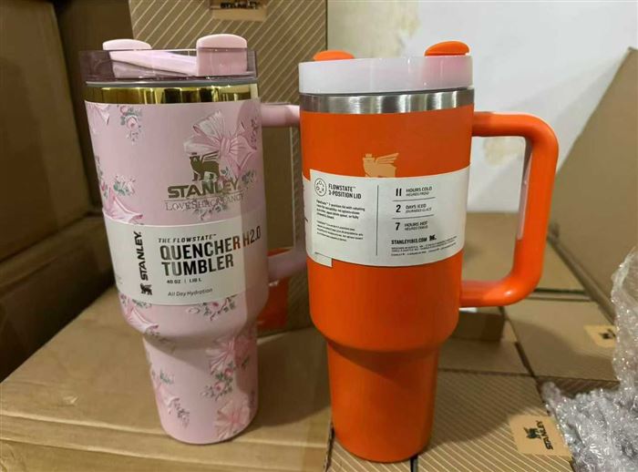 汽车杯，几十个颜色，不挑款，随机装车