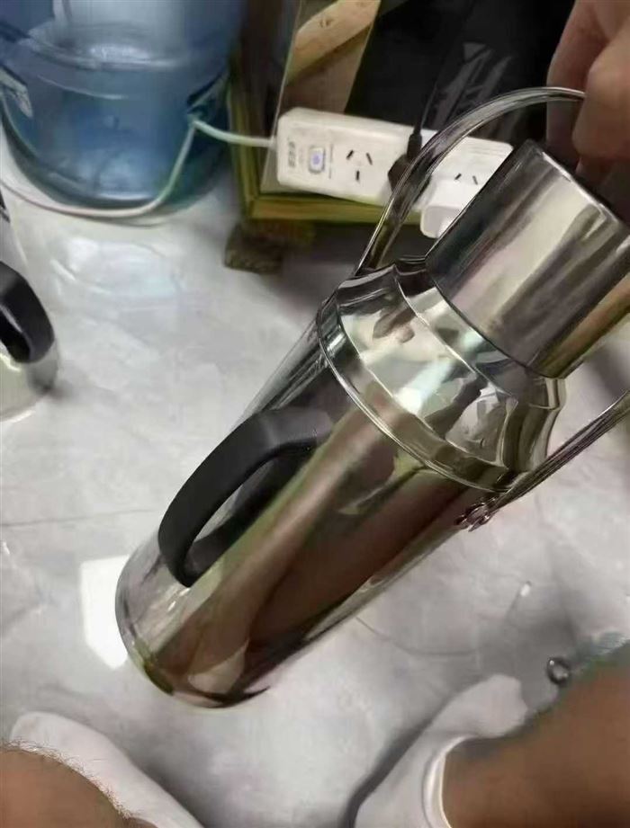 3.2升平嘴，鸭嘴保温瓶， 每件15个，23元一个。 适合39元模式