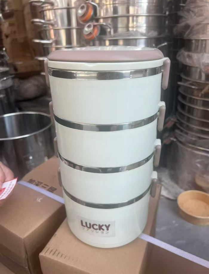 4层饭盒，600个左右， 独立包装，全清8元一个！