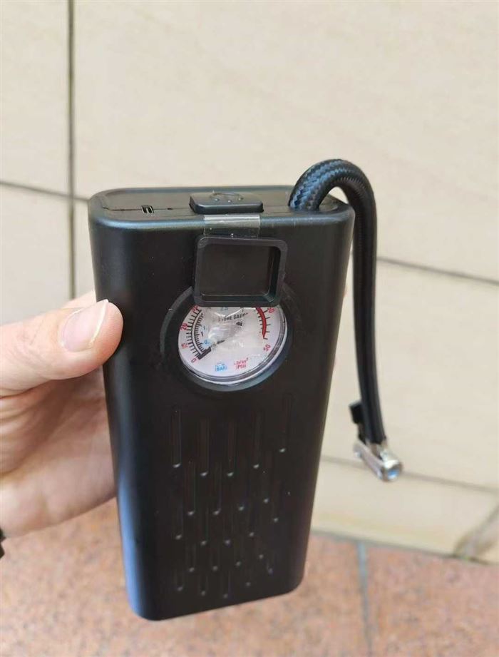 车载充气泵，120个，20元