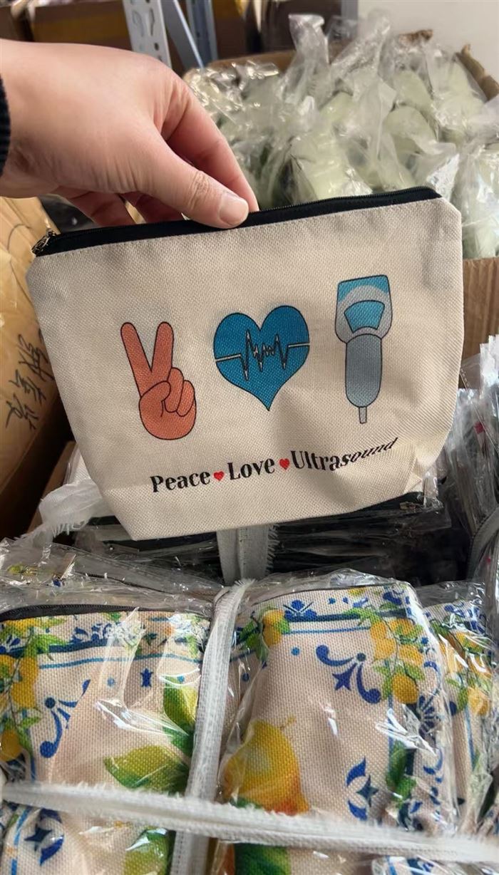 化妆包 小包1100个，独立包装。便宜。