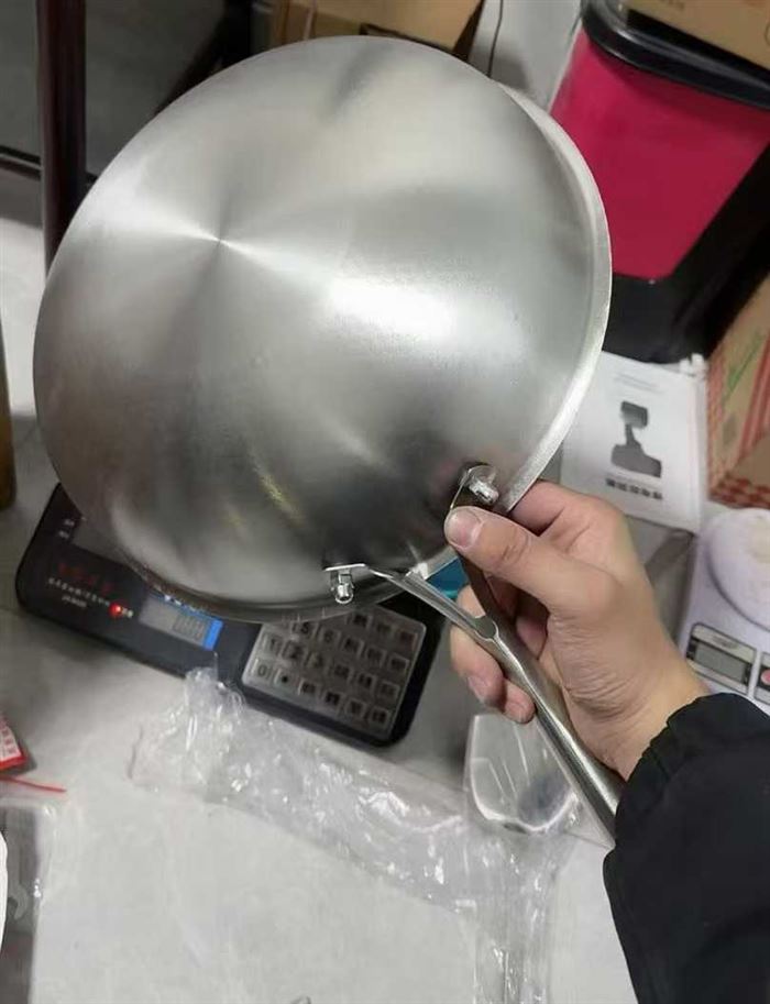 蜂窝炒锅500个左右， 独立包装，💰21元一个！