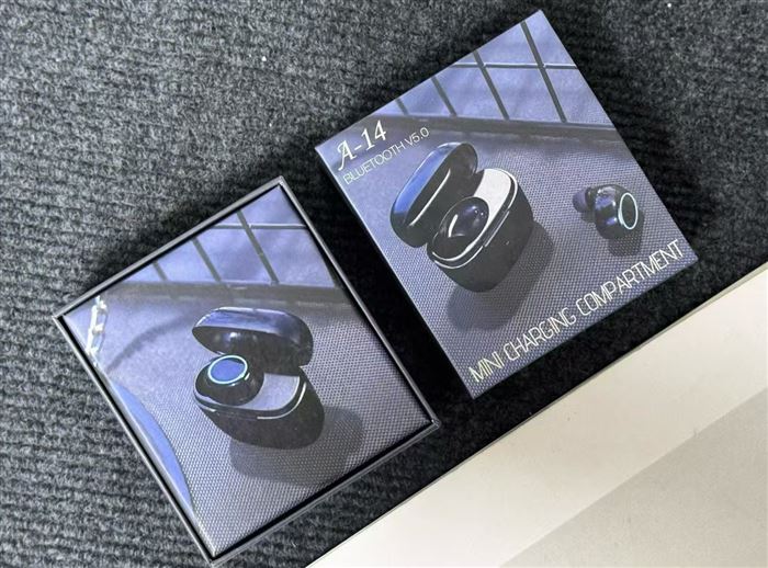 蓝牙耳机 4000 个， X 元处理 全新原箱原件