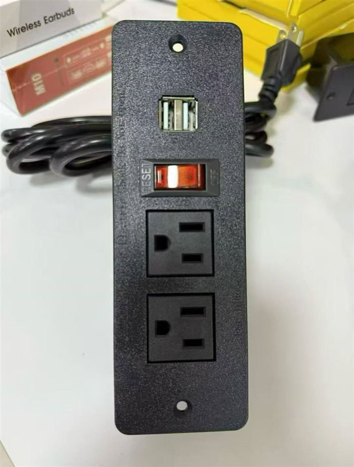 110v美规排插 ，纯铜线，长2米， 带usd孔位，8890个左右