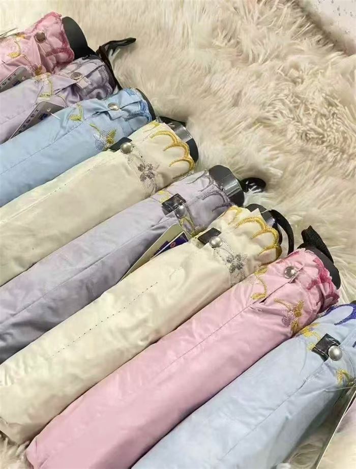 3800支刺绣精品三折伞，低价处理