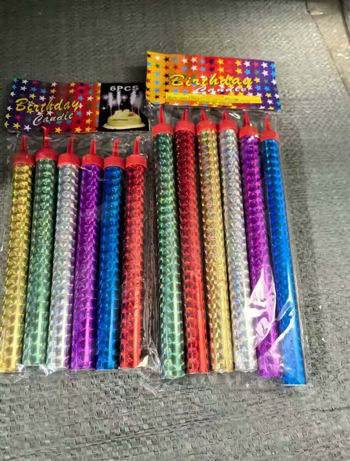 外贸蛋糕烟花70000支，0.35元/支，可以当儿童玩具烟花