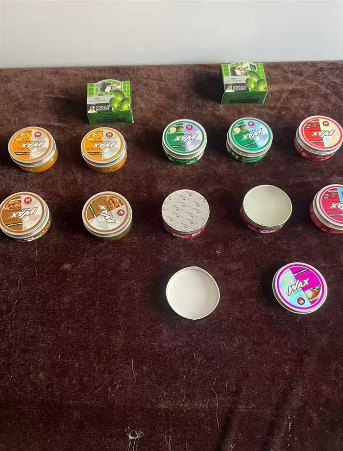 出口外贸发蜡发胶，一箱144瓶，日期到27年。原件处理，3万瓶