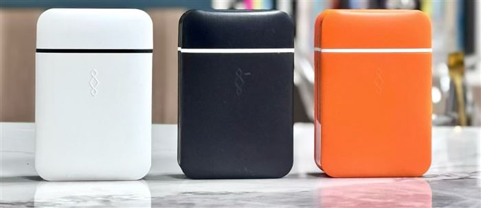 品牌防水电动剃须刀，12000 个 全新原箱，一箱 120 个