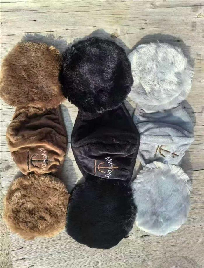 耳暖口罩最后几万个，独立包装带卡纸板，质量非常好，性价比很高，小毛毛钱的事