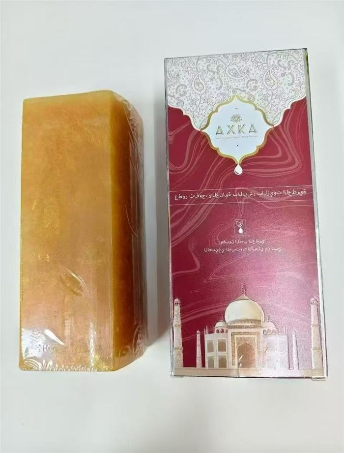 檀香黄金精油皂 规格，黄色，蓝色，红色 净克重650克 装箱率:20块